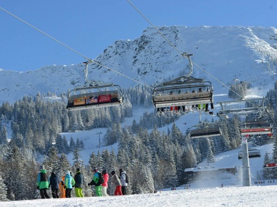 aHind_IselerSkiLift_3422.JPG